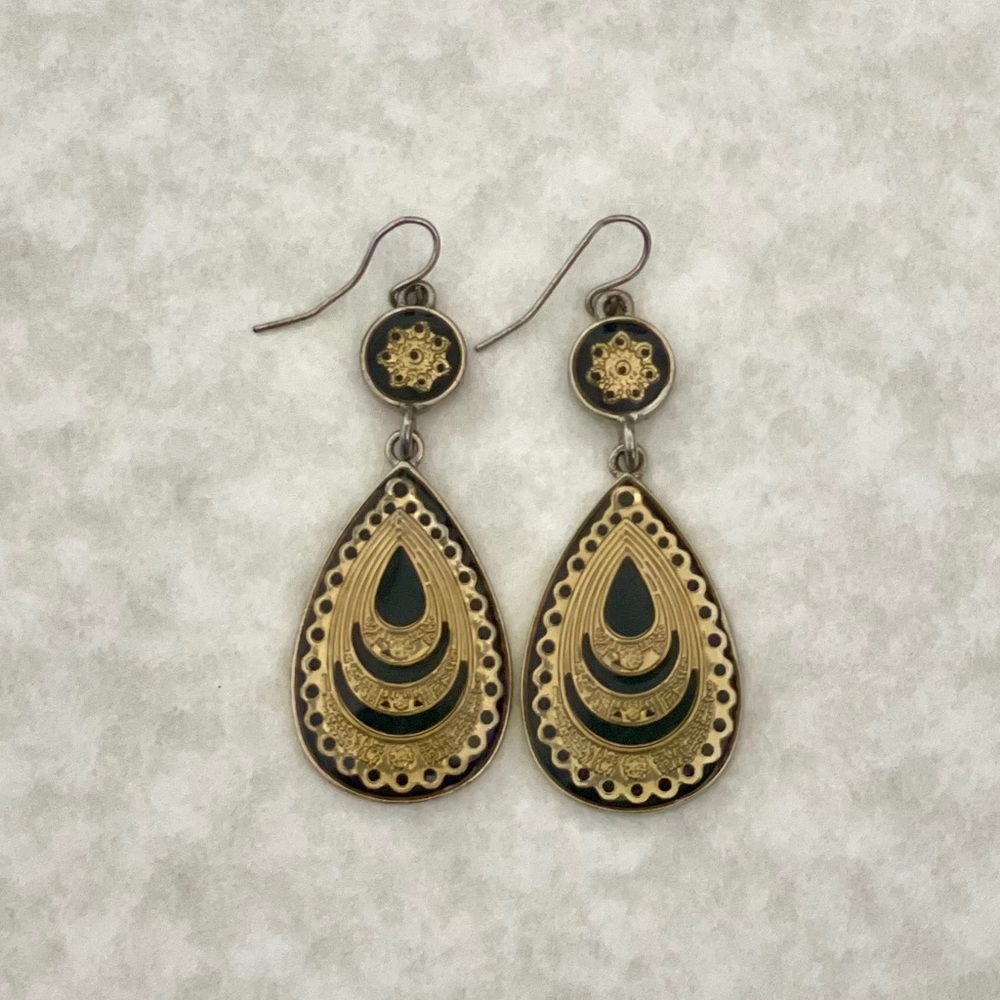 Beautiful Black Gold Earrings